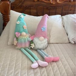 Spring Gnomes Set Of 2 Long Legs. Adorable !!!!