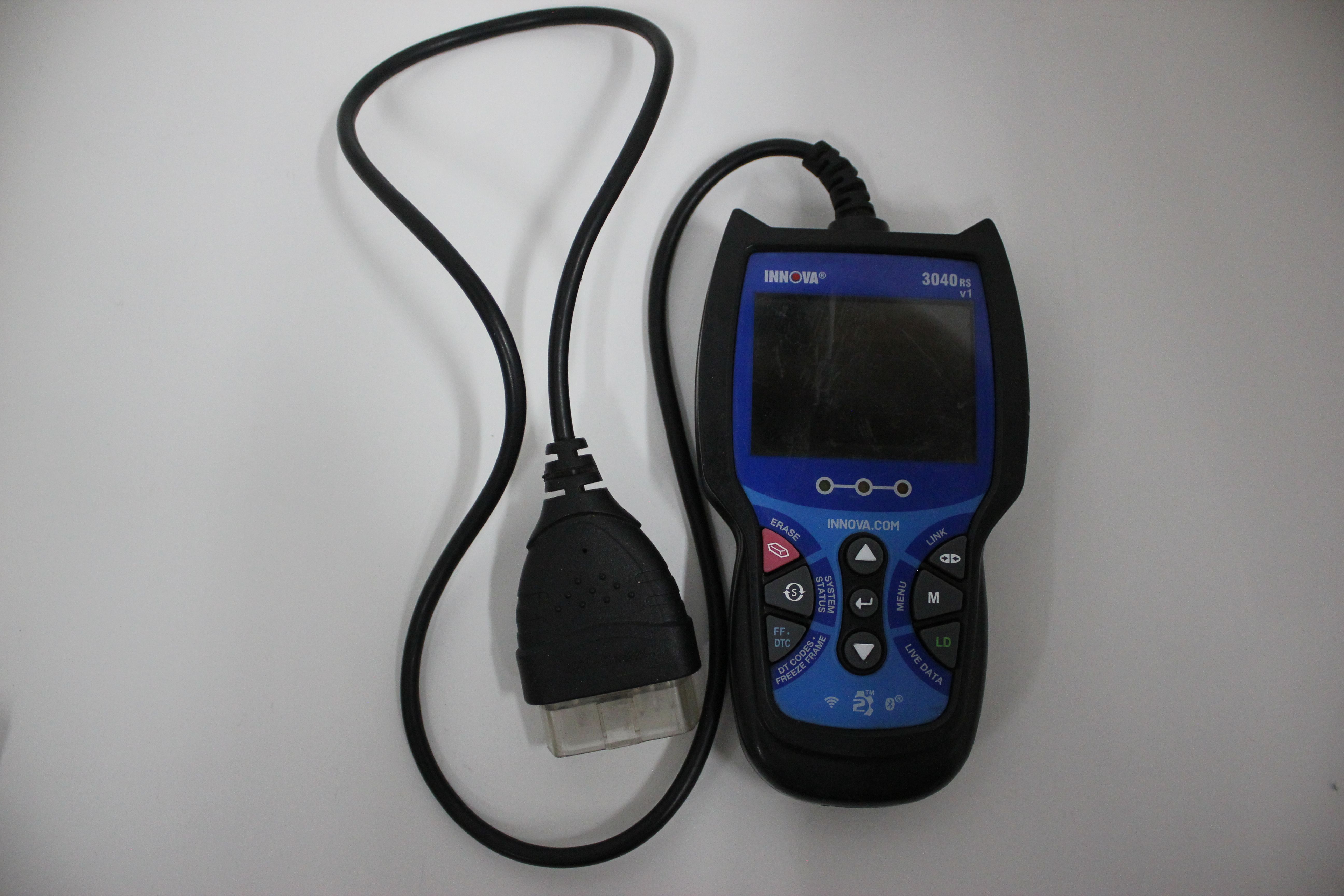 Innova 3040RS V1 OBD II Scan Tool Code Scanner