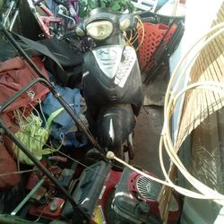Vespa Scooter 