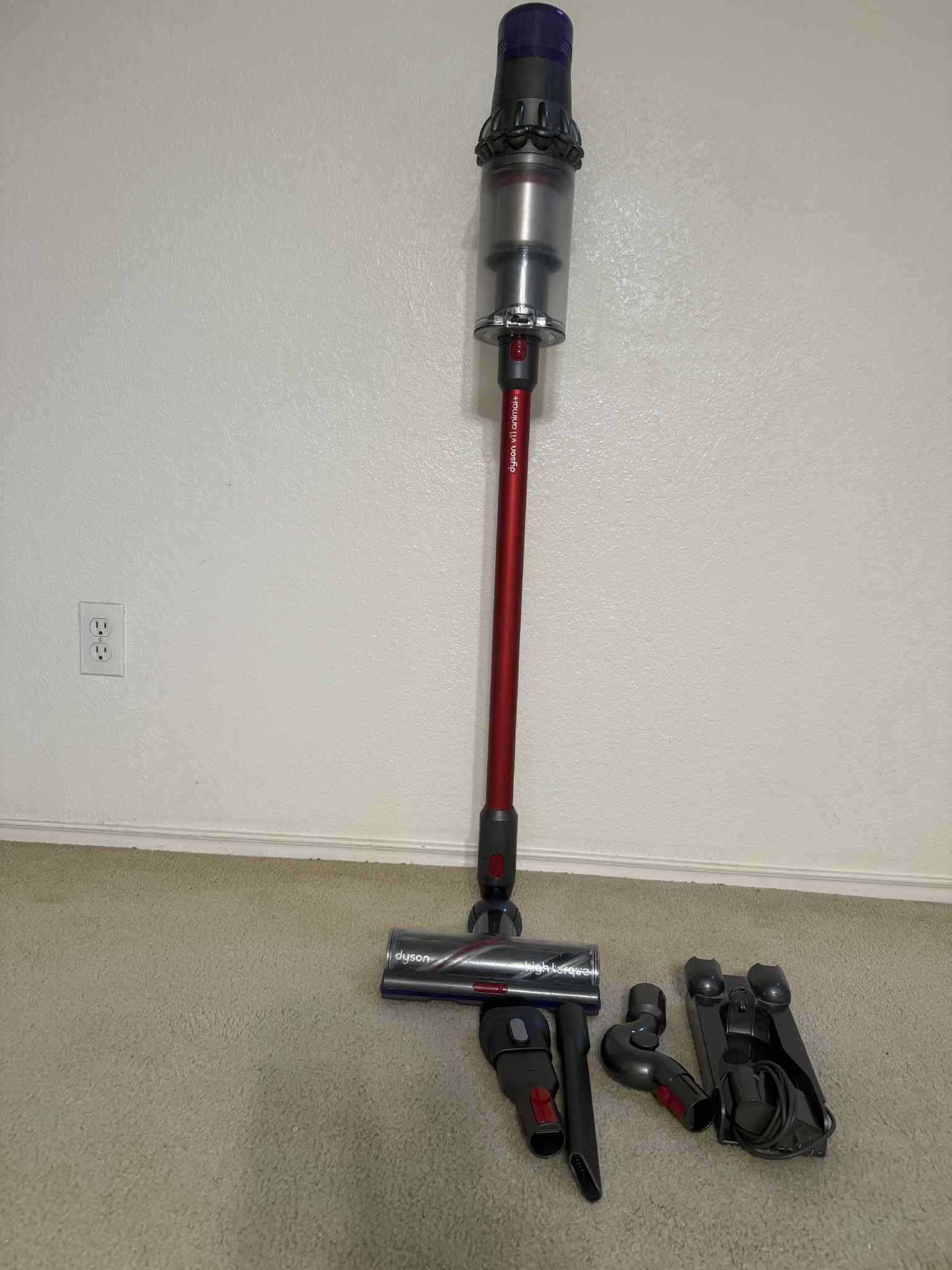 Dyson V11 Animal+ Cordless Vacuum – Good Condition