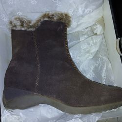 New Brown Boots 