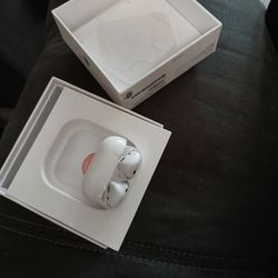 Air Pods 2 Generation $55 Dlls
