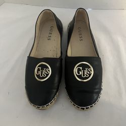 By Guess Sz 8 Black GFlibbys With Gold GUESS Logo Like New