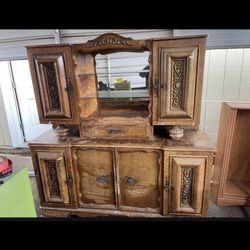 Antique 2 Piece Tiger Oak Hutch 