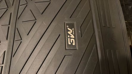 BMW ix floor matts