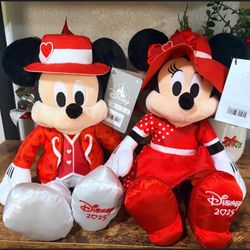 DISNEY 2025 Valentines Day Mickey Mouse Collectible