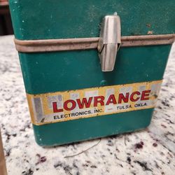 Lowrance Fish Finder 