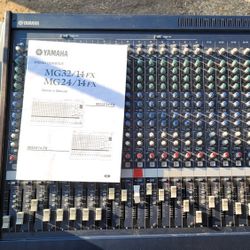 Yamaha MG24/14FX Mixing Console