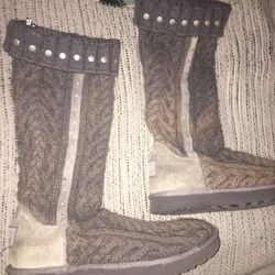 Lnew UGG boots size 11 only $50 firm