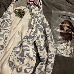 bape zip up glow in the dark