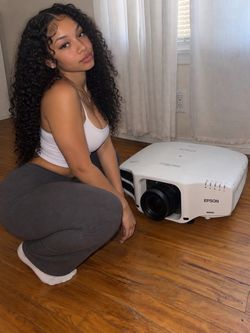 Epson Pro G-Series Projector