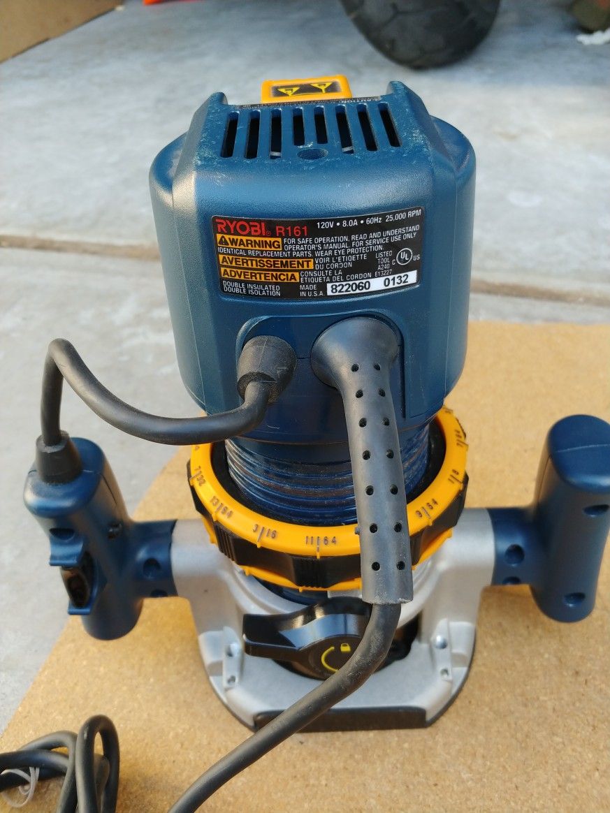 Ryobi R161 Fixed Base Router 1 1/2 HP Peak 8a for Sale in Chula Vista