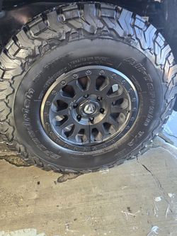 Toyota Tacoma rims and tires set of 4