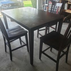 Bar Height Table And Chairs