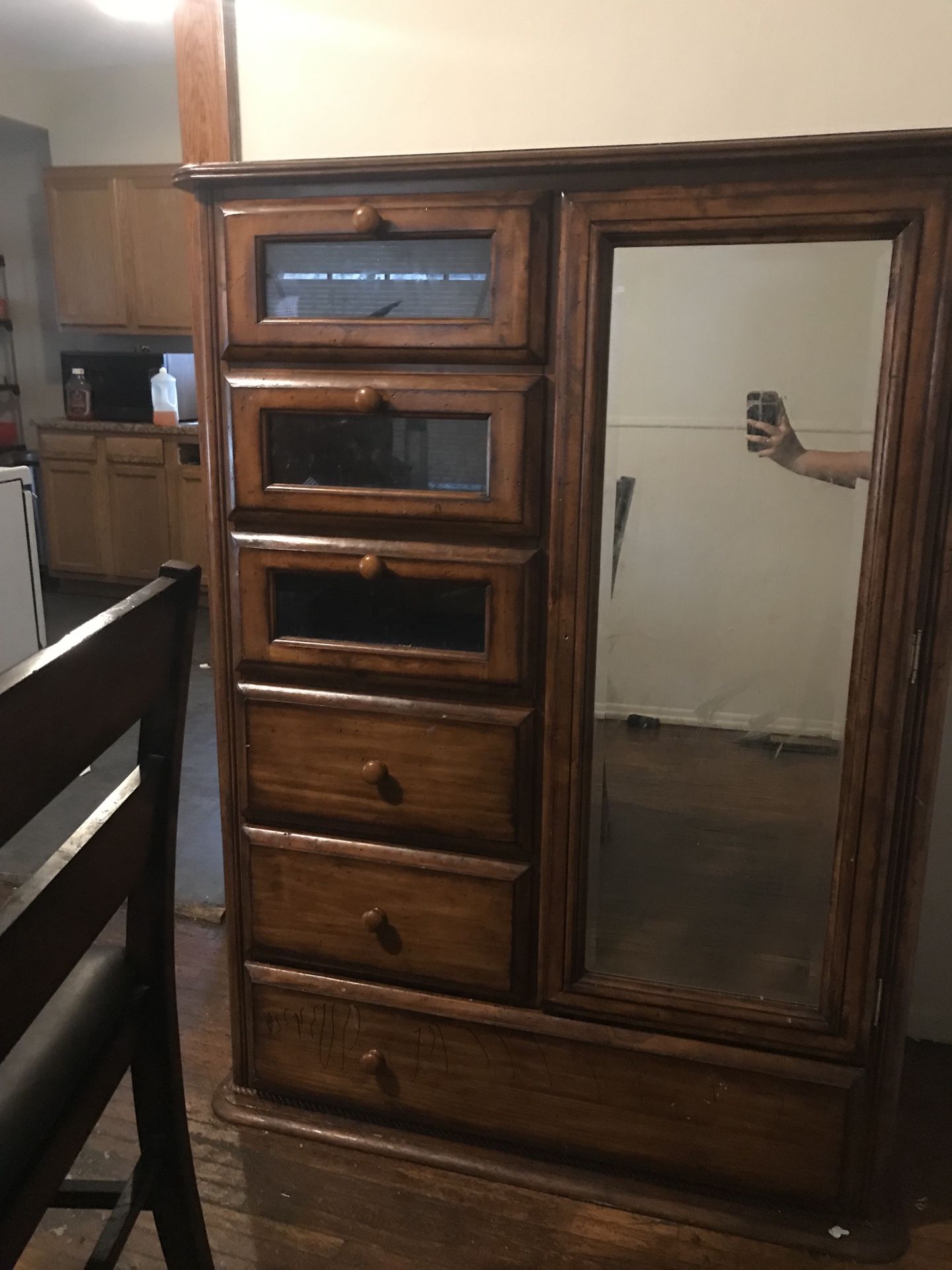 Armoire