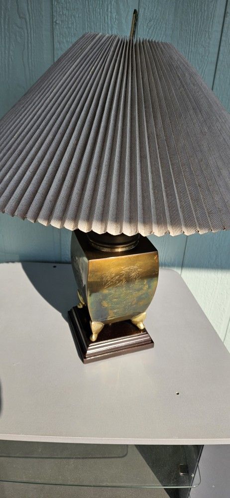 VINTAGE CHINESE BRASS TABLE LAMP