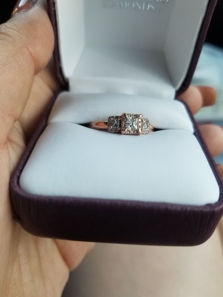 Rosegold engagement ring