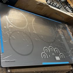 Monogram Built In 36” Wide Induction Drop In Cooktop 