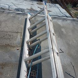 28 Ft Ladder