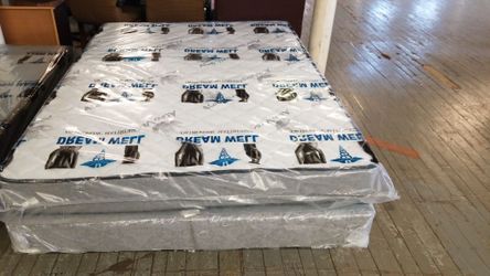 Queen set $280 full set $250