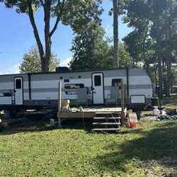 2022 Sportsmen Camper *never traveled*