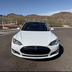 2014 Tesla Model S