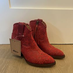 NWT Authentic, High Quality Allen’s Cowboy Boots