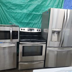 KENMORE Stainless Steel Set Refrigerator Stove Dishwasher And Microwave All Good Working Conditions 