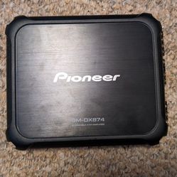 Pioneer GM-DX874 4-channel car amplifier