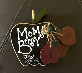 Mom’s Busy Sign