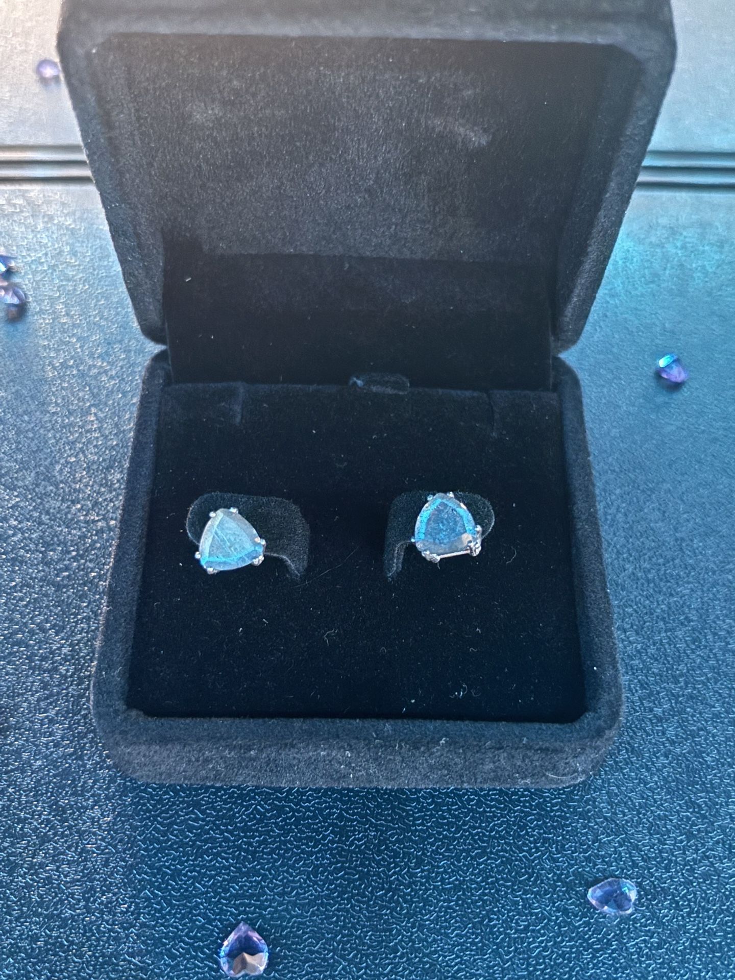 Stunning Blue And Silver Labradorite Woman’s Earings