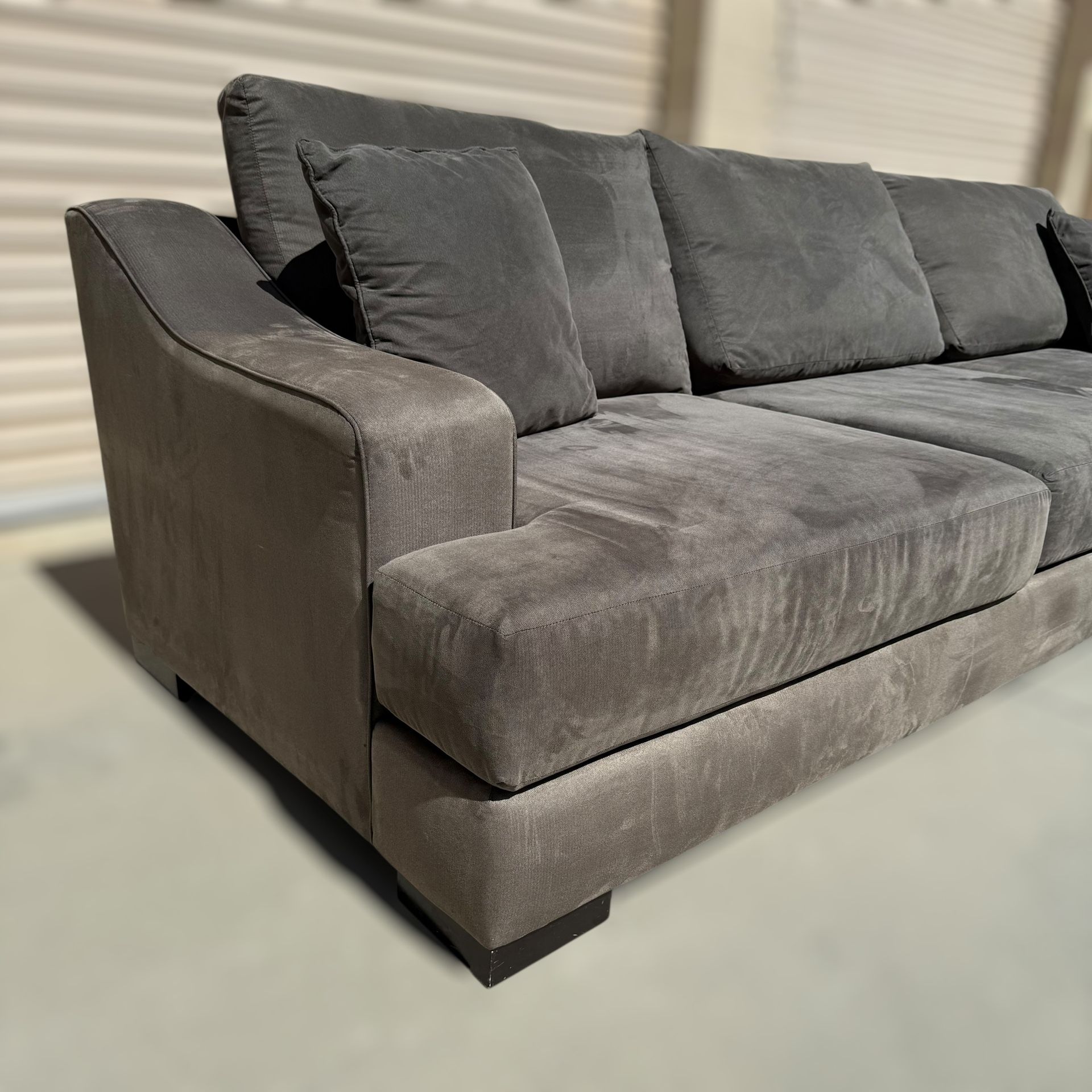 Living Spaces Lodge 2-Piece Chaise Sectional Sofa Couch
