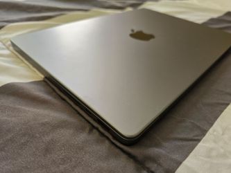 2021 Macbook Pro A2442,M1 Pro,14",512Gb,32Gb,Non Touchbar,Good Condition, Grade A, Grey Color, Genuince AC Charger, Office 2022,Warranty for Awesome S