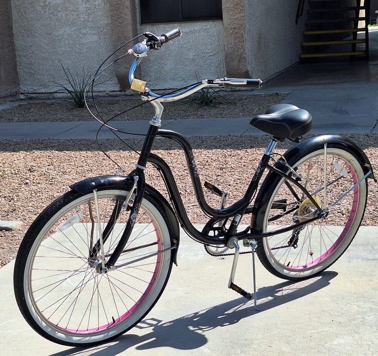 Women's Beach Cruiser Size 26 7 Speed