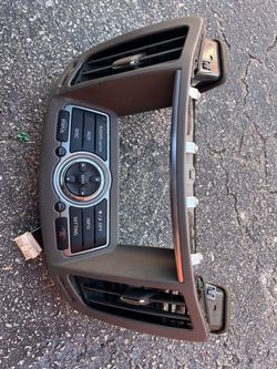 INFINITI PARTS Radio/Navi Controls Complete 