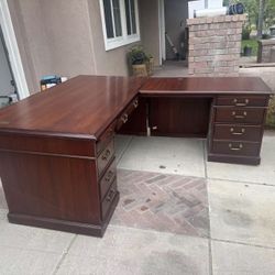 boss Table