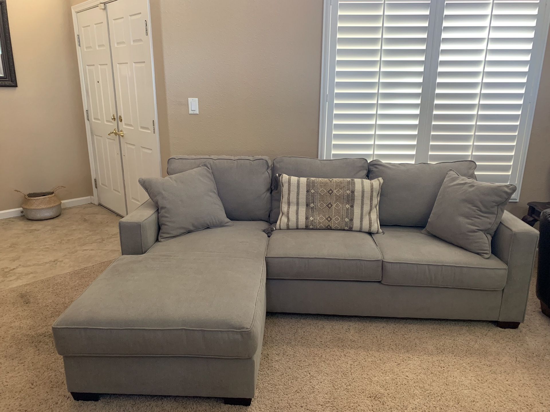 Sectional Chaise Sofa