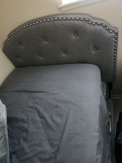 Xl twin frame and mattress/boxspring