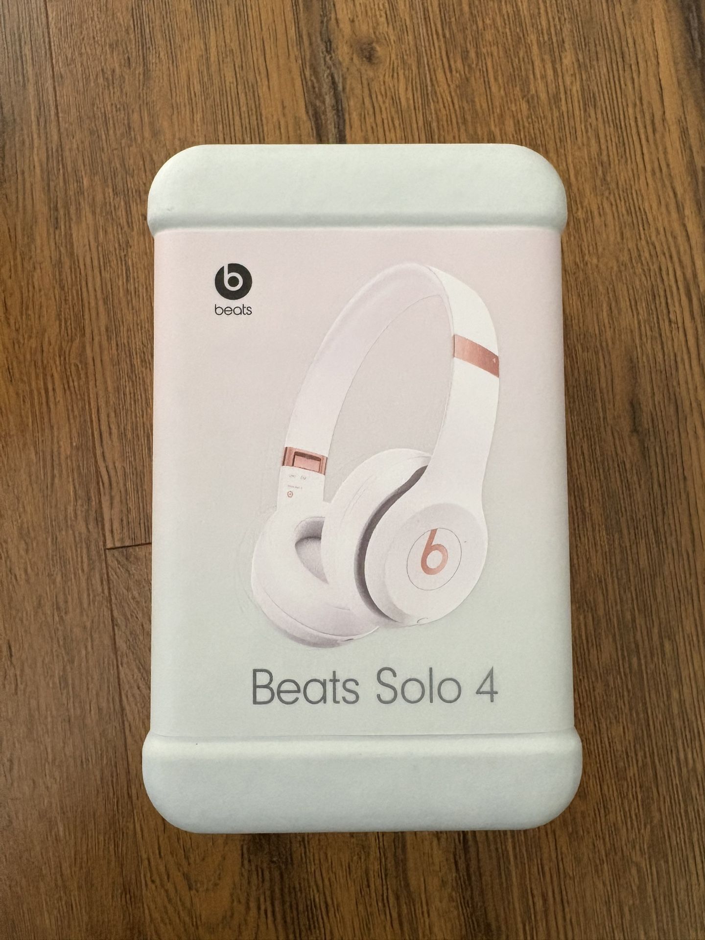 Beats Solo 4
