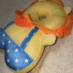 Lion Head Protection Pillow for Crawlers