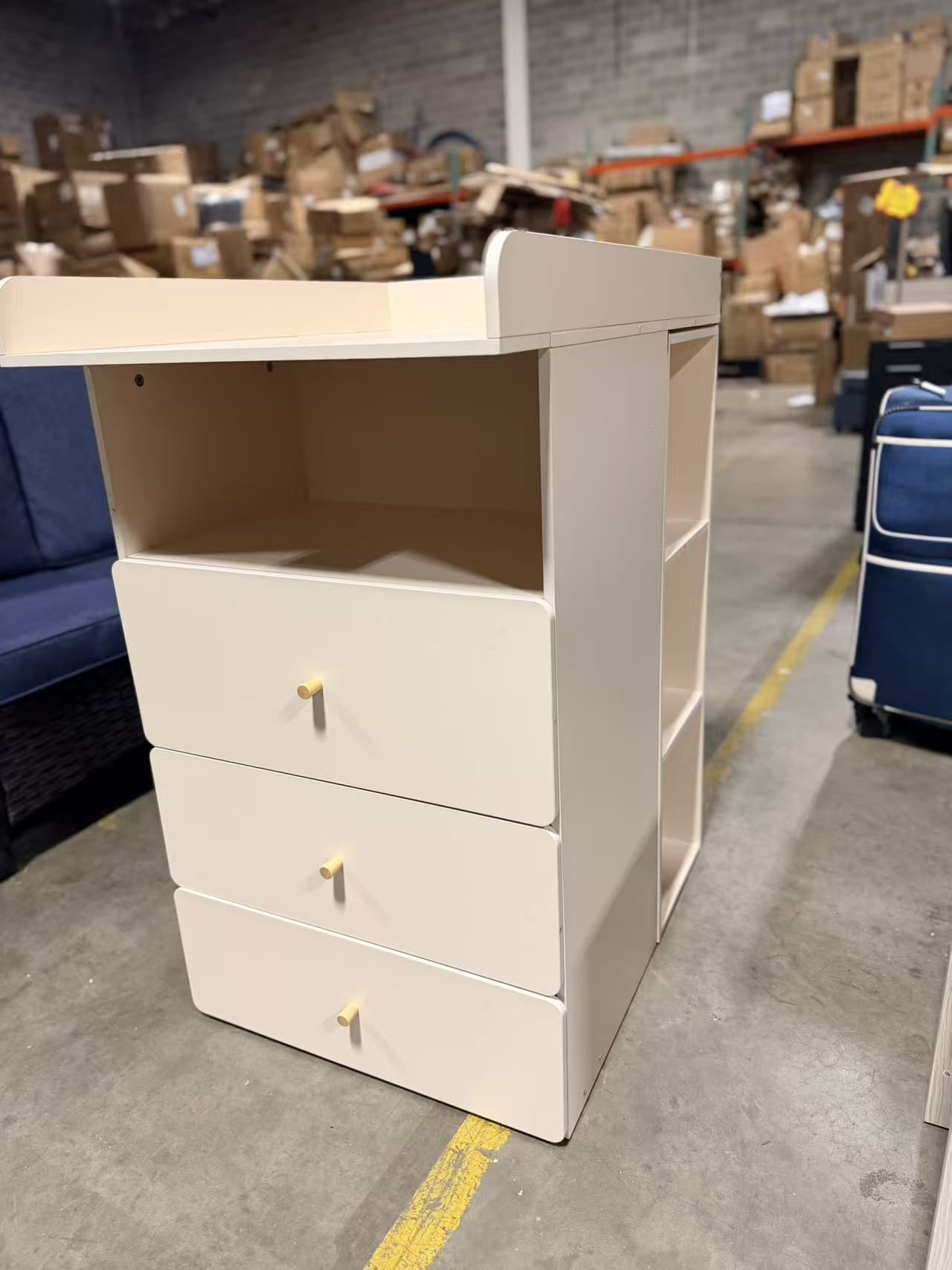  Changing Table with Removable Diaper Tray, Tressy Cabinets. $100 