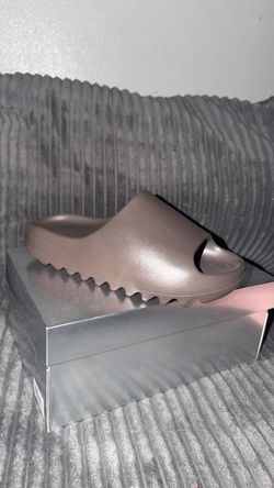 New Yeezy slides