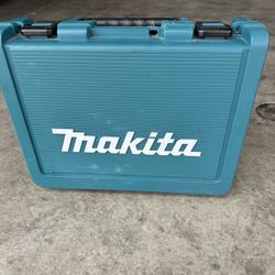 Taladro Makita Completo Original 130$