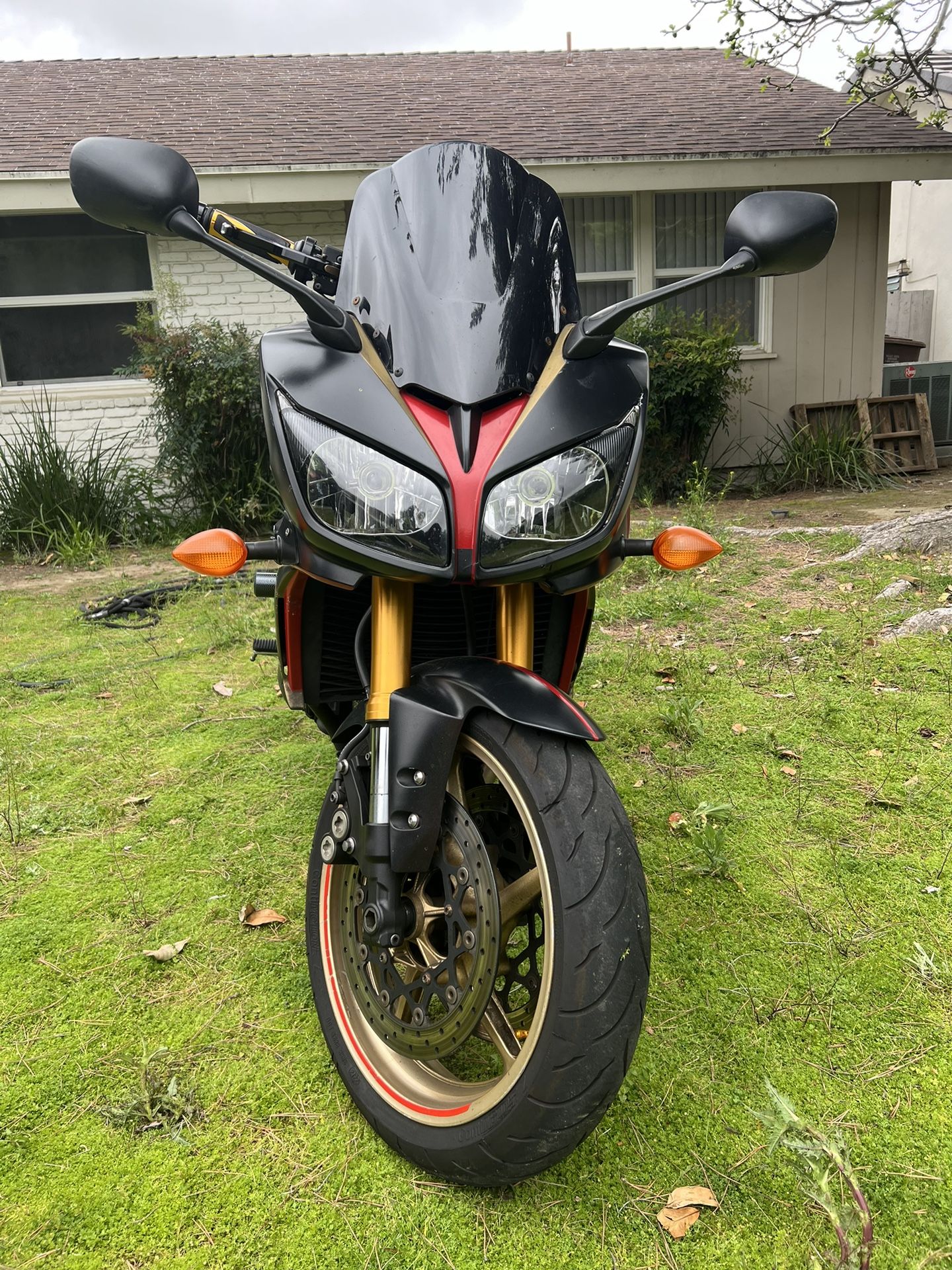 Yamaha FZ1000