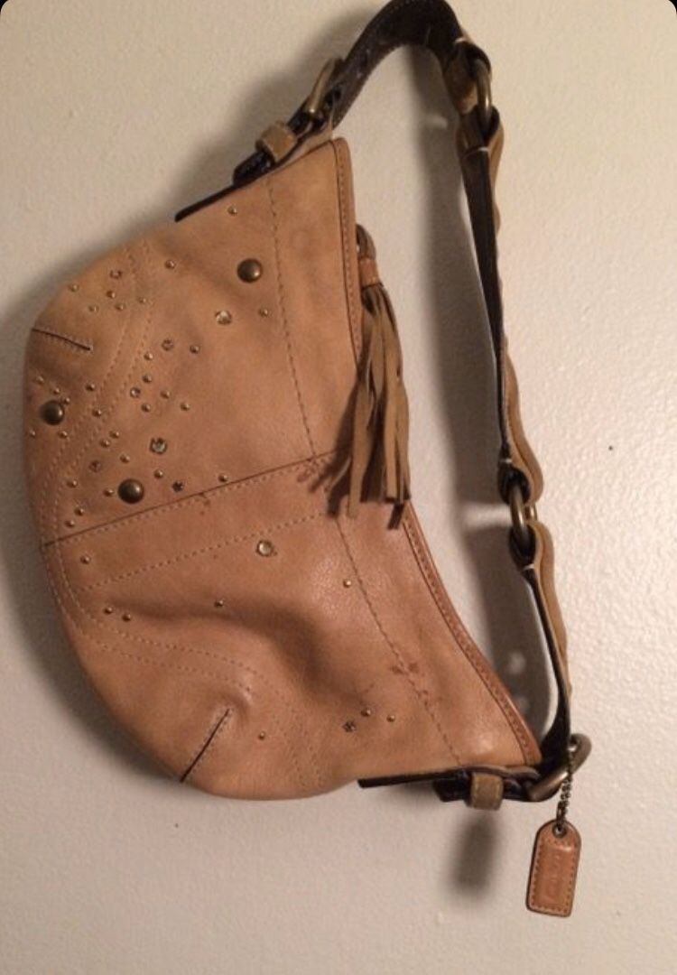 COACH SHOULDERS BAG