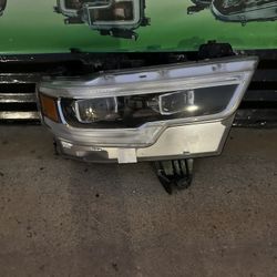 2019-2023 Dodge Ram 1500 LED Headlight Oem