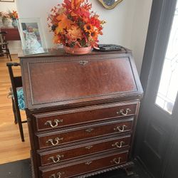 Small Secretary Desk
