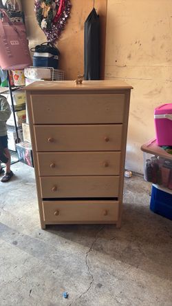 Dresser