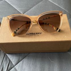 Burberry Glasses