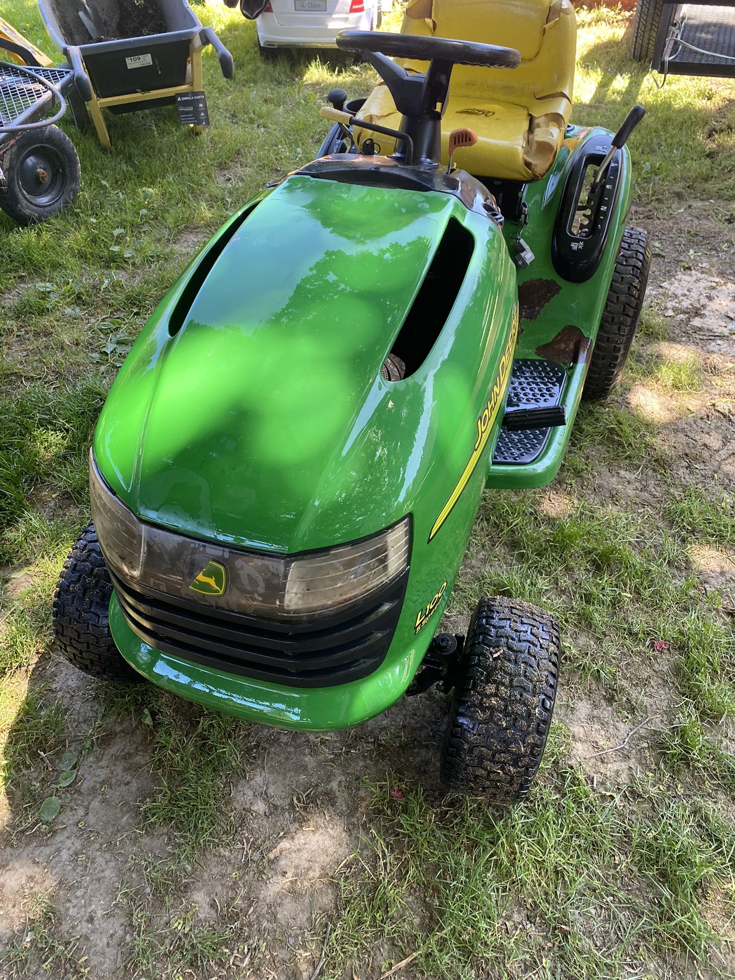 John Deere L110 5speed Project Mower for Sale in Snohomish, WA OfferUp